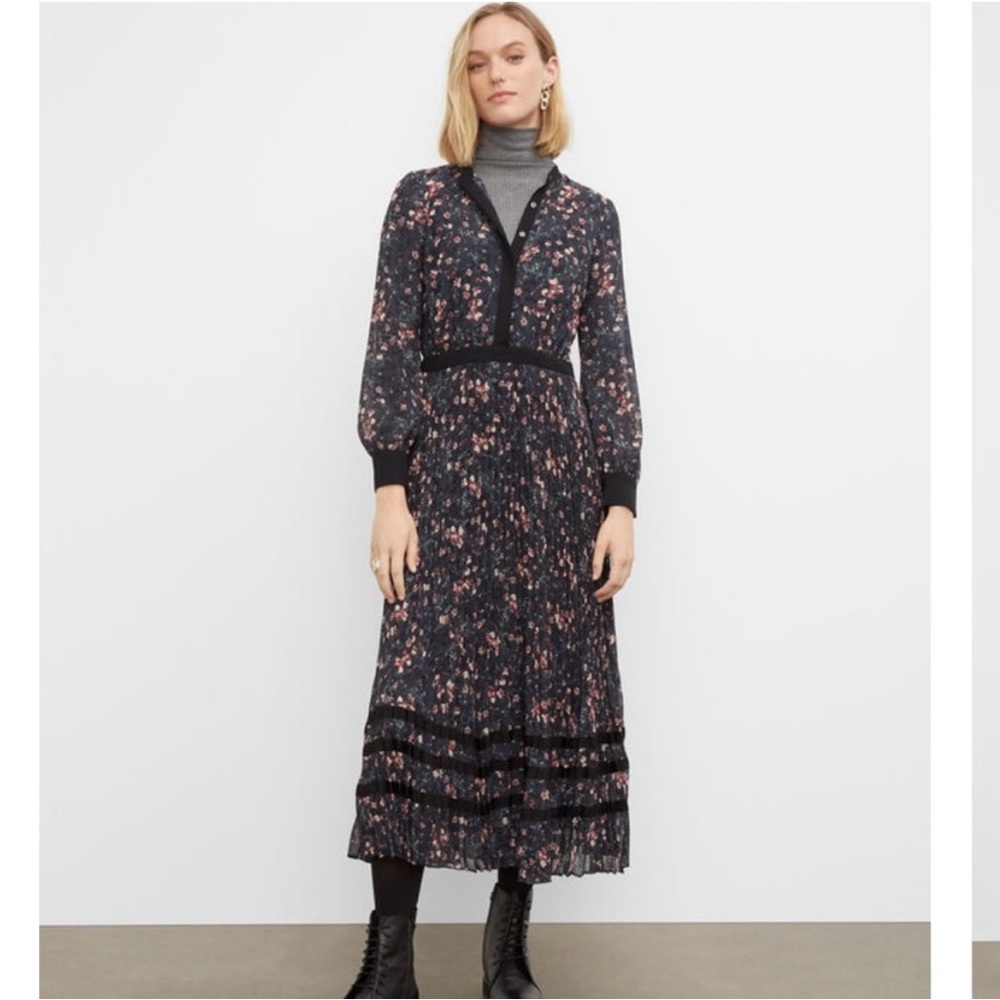 Club Monaco Black Turtleneck Long Sleeve Sweater Dress